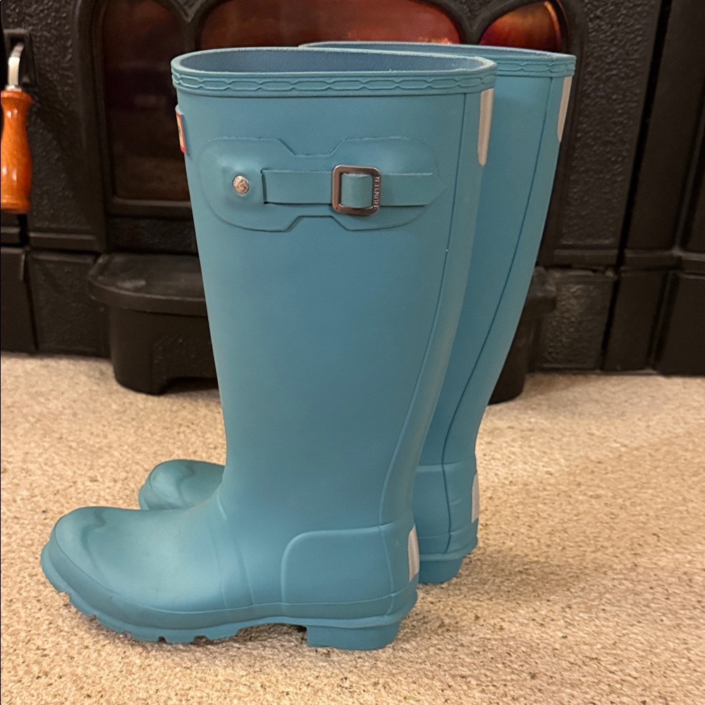 Hunter Blue Women's Winter & Rain Boots - Picture 3 of 6